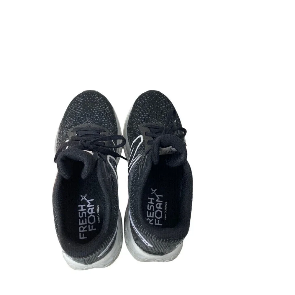 New Balance Shoes Women's Size 6 US Black Gray Fresh Foam 880